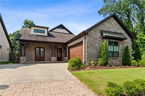 1407 Waterfall Pkwy, Tuscaloosa, AL 35406
