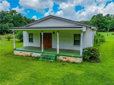 2821 A County Rd 50, Moundville, AL 35474