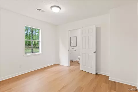 Bedroom - 13988 Northside Rd, Berry, AL 35546 photo 4 of 4