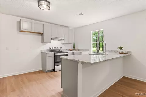 Kitchen - 13988 Northside Rd, Berry, AL 35546 photo 1 of 5