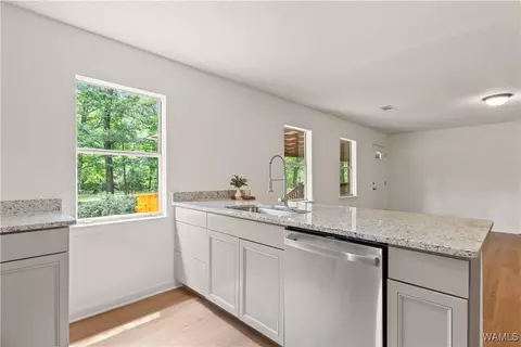 Kitchen - 13988 Northside Rd, Berry, AL 35546 photo 4 of 5