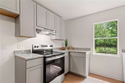 Kitchen - 13988 Northside Rd, Berry, AL 35546 photo 3 of 5