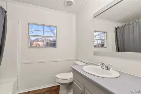 Bath - 1820 66th Ave E, Cottondale, AL 35453 photo 1 of 4