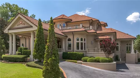 1402 Indian Hills Dr, Tuscaloosa, AL 35406