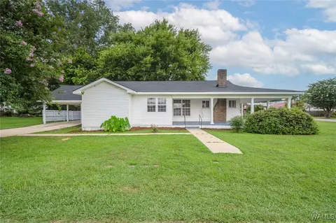 69 2nd Ave, Moundville, AL 35474