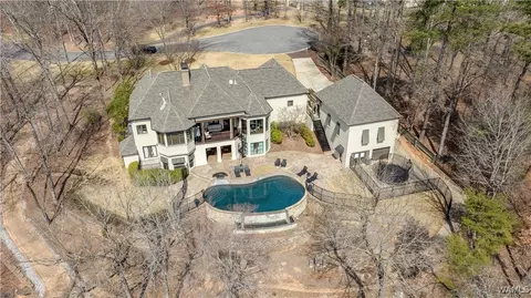 1901 Point Clear Rd, Tuscaloosa, AL 35406