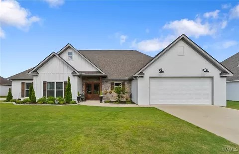 13894 Glenview Dr, Northport, AL 35475