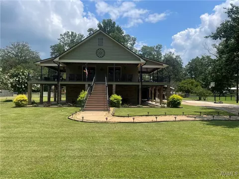 233 Rivermont Cir, Pickensville, AL 35447