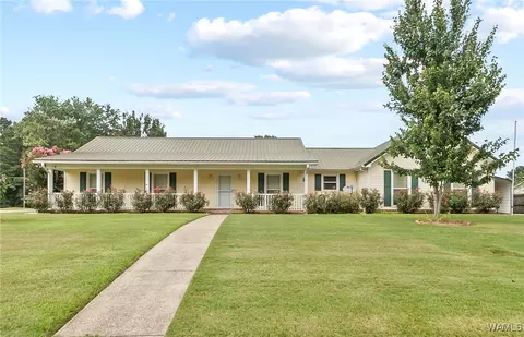 6504 Clearbrook Dr, Northport, AL 35473