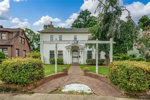 312 Caplewood Dr, Tuscaloosa, AL 35401