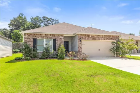 4605 Smithfield Ln, Northport, AL 35473