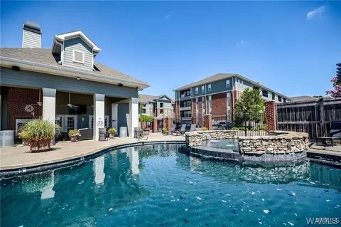 700 15th St #2104, Tuscaloosa, AL 35401