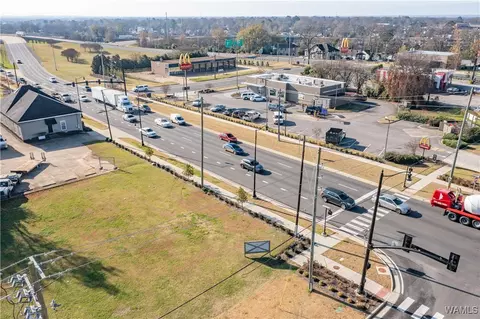1107 Lurleen Wallace Blvd N, Tuscaloosa, AL 35401
