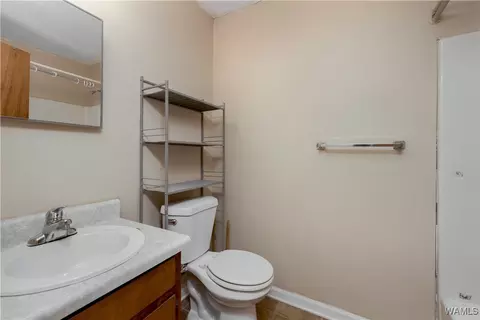 Bath - 106 Pecan St, Eutaw, AL 35462 photo 1 of 2
