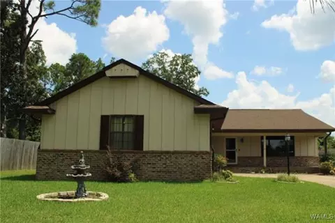 2800 Pine Ridge Dr, Lillian, AL 36549