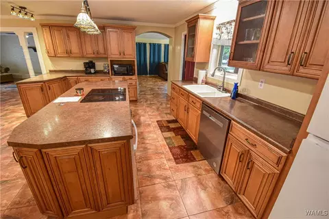 Kitchen - 23791 Highway 18 E, Berry, AL 35546 photo 3 of 6