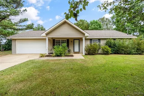 13009 Northwind Dr, Northport, AL 35475