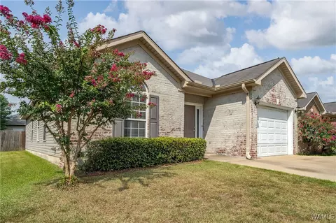 4470 19th St, Northport, AL 35476
