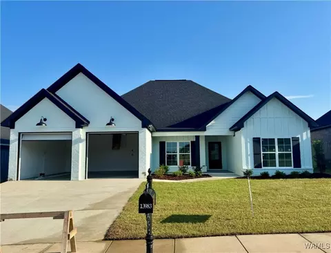 13983 Hemlock Dr, Northport, AL 35475