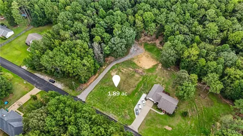 106 Starboard Pl, Northport, AL 35475