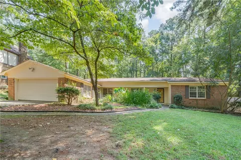 4123 Lakepoint Dr, Tuscaloosa, AL 35405
