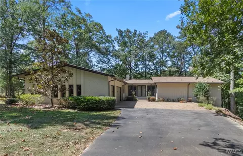 11104 Lighter Dr, Northport, AL 35475