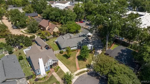 10 Oakwood Ct, Tuscaloosa, AL 35401