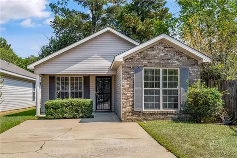 2805 Mayfield Way, Northport, AL 35476