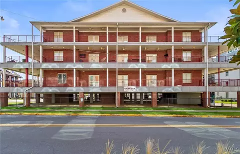 712 Frank Thomas Ave #205, Tuscaloosa, AL 35401