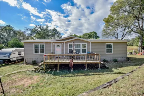 11657 Kirby Wyatt Rd, Moundville, AL 35474
