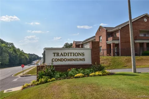 3218 Veterans Memorial Pkwy #818, Tuscaloosa, AL 35404