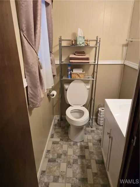 422 Brown Ave, Eutaw, AL 35462 photo 4