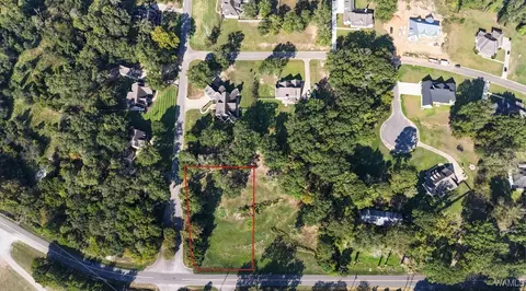 231 Hopkins St, Livingston, AL 35470