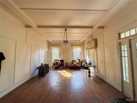 Living - 100 E Jackson St, Demopolis, AL 36732 photo 3 of 5