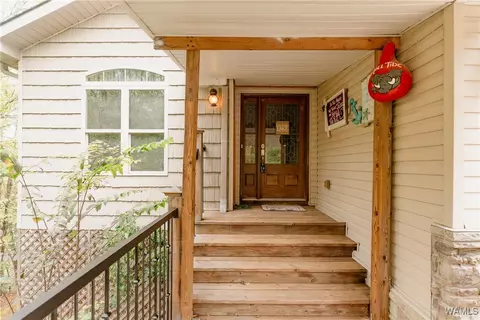 16860 N River Shrs, Northport, AL 35475