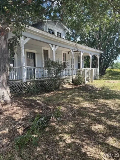 124 10th St NW, Fayette, AL 35555