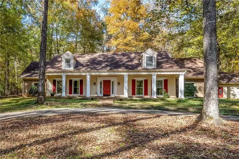 11907 Knollwood Rd, Northport, AL 35475