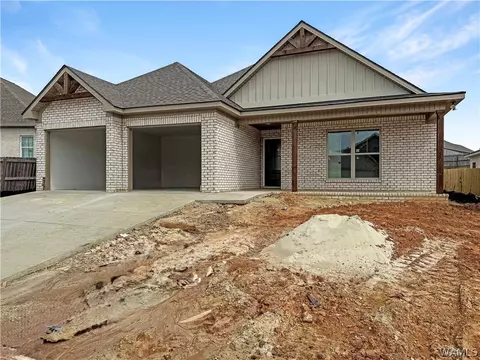 13773 Blackoak Dr, Northport, AL 35475