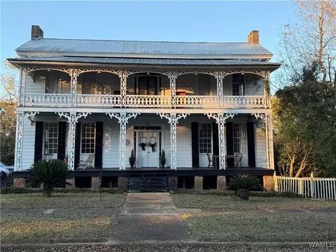 204 W Dekalb Strreet, Marion, AL 36756