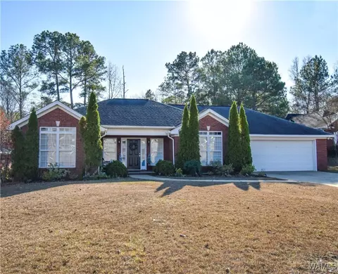 4648 Crosshill Ln, Northport, AL 35473