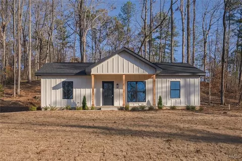 7611 Smith Jackson Rd, Northport, AL 35473