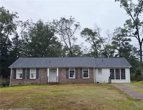 110 Ashby Cir, Eutaw, AL 35462