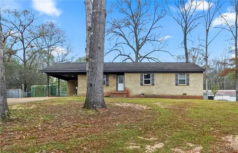 4000 93rd St, Northport, AL 35473
