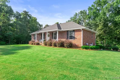 12245 Country Club Dr, Northport, AL 35475