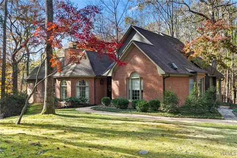 7900 Commodore Dr NE, Tuscaloosa, AL 35406