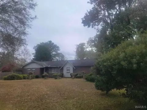 1611 Jackson Ave, Clanton, AL 35045