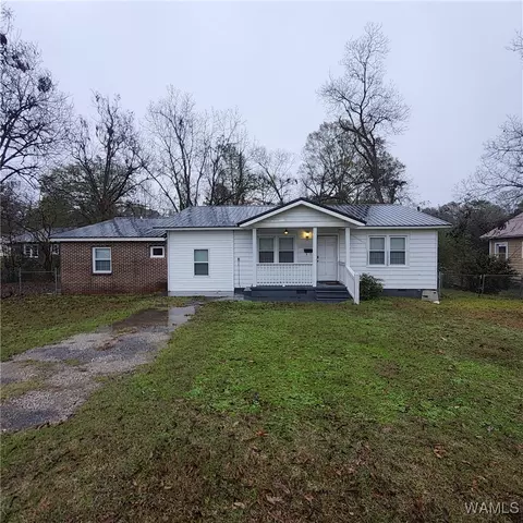 204 N College St, York, AL 36925