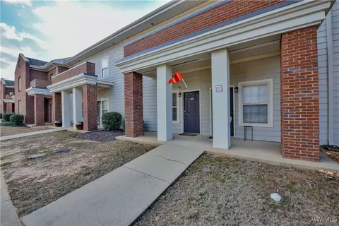 3218 Veterans Memorial Pkwy #815, Tuscaloosa, AL 35404