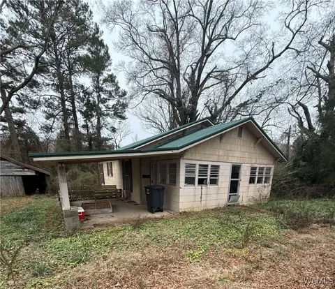 131 4th St SW, Fayette, AL 35555