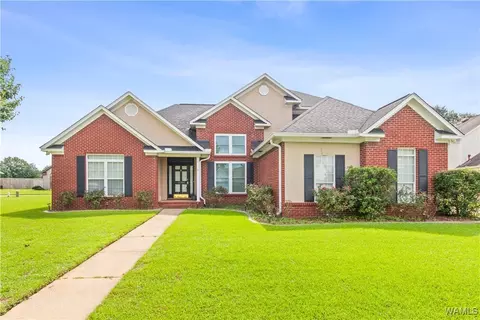 11304 St James Ct, Northport, AL 35475
